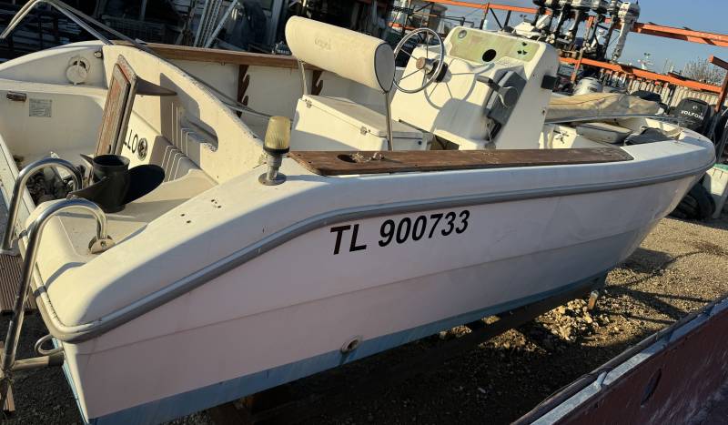 Bateau occasion a vendre Open CAPELI 17 à finir